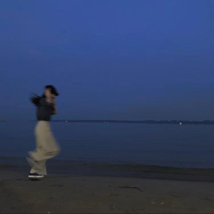 农村人孩子吃母乳
